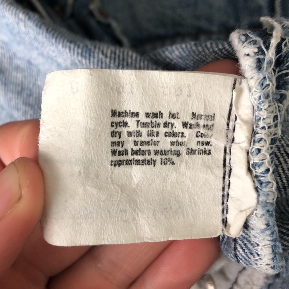 Levi’s Vintage High Rise Light Wash Shorts - Picture 7 of 8